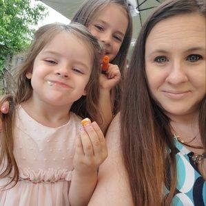 Meet your Posher, Tina